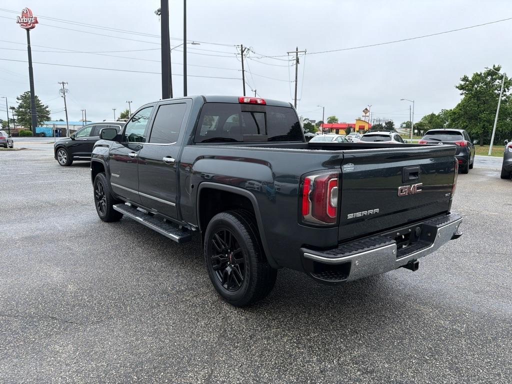 GMC Sierra 1500 4WD Crew Cab 143.5" SLT 2018