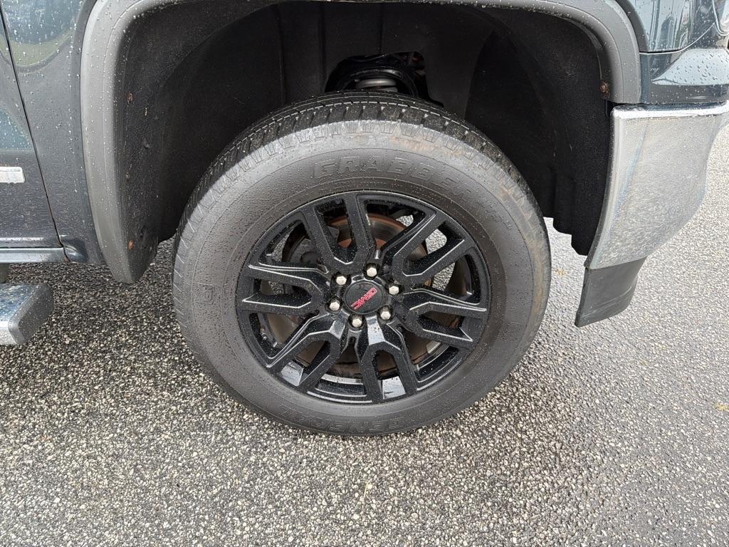 GMC Sierra 1500 4WD Crew Cab 143.5" SLT 2018