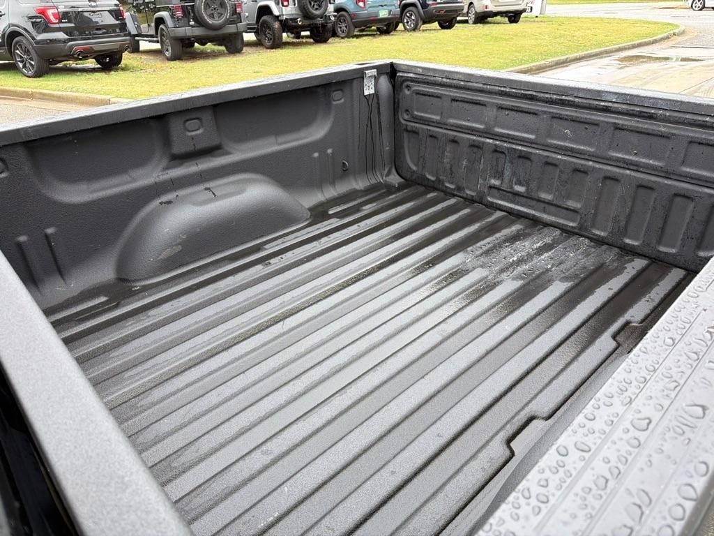 GMC Sierra 1500 4WD Crew Cab 143.5" SLT 2018