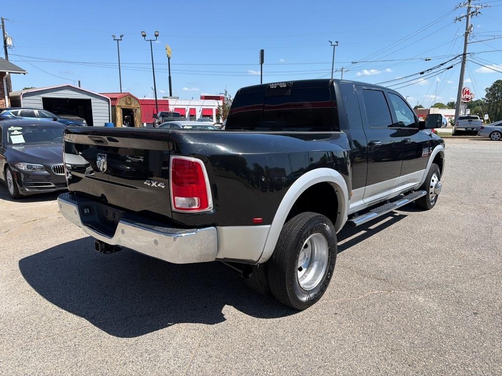 RAM 3500 Laramie 4x4 Mega Cab 6'4" Box 2017