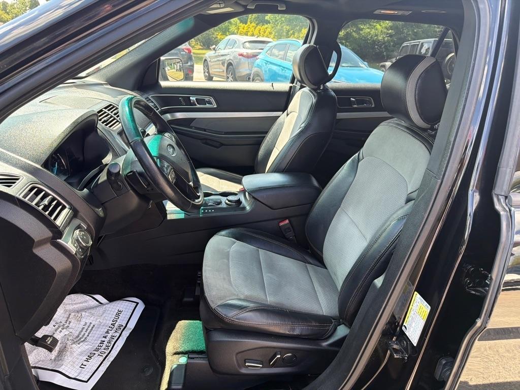 Ford Explorer XLT 4WD 2017