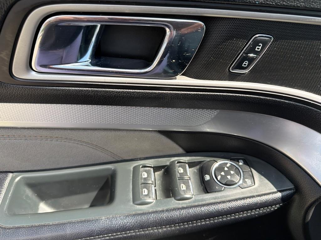 Ford Explorer XLT 4WD 2017
