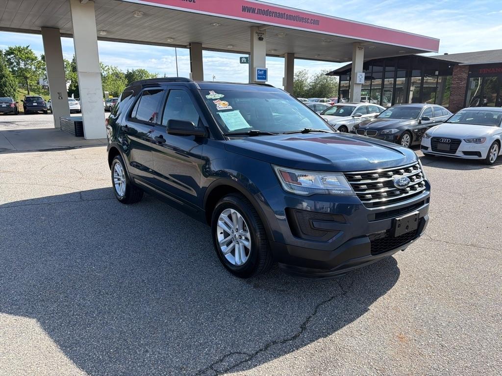 Ford Explorer Base FWD 2017