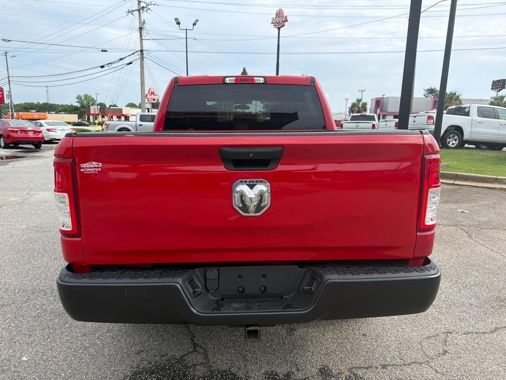 RAM 1500 Tradesman 4x2 Crew Cab 5'7" Box 2019