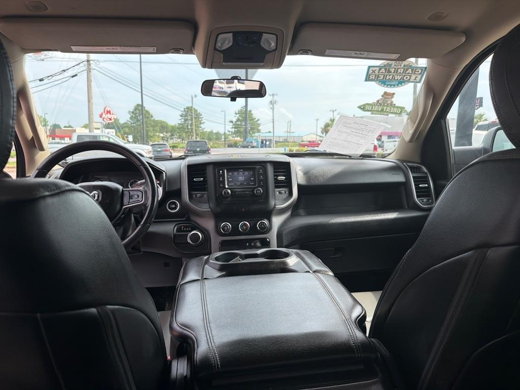 RAM 1500 Tradesman 4x2 Crew Cab 5'7" Box 2019