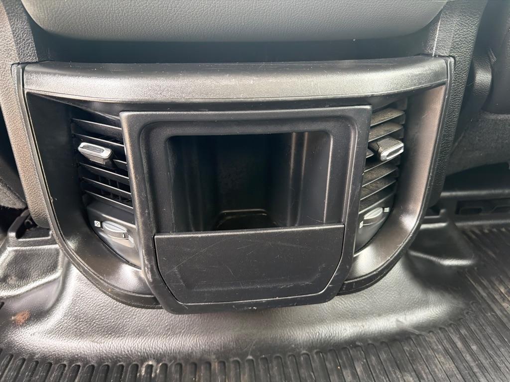 RAM 1500 Tradesman 4x2 Crew Cab 5'7" Box 2019