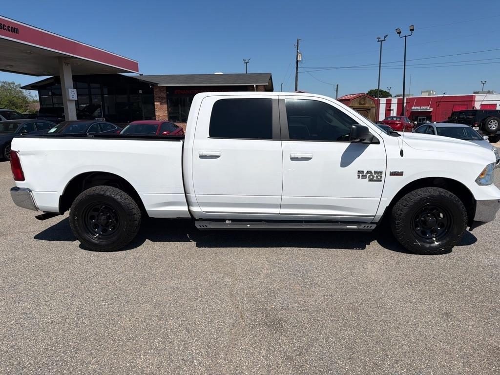 RAM 1500 Classic SLT 4x2 Crew Cab 6'4" Box 2020