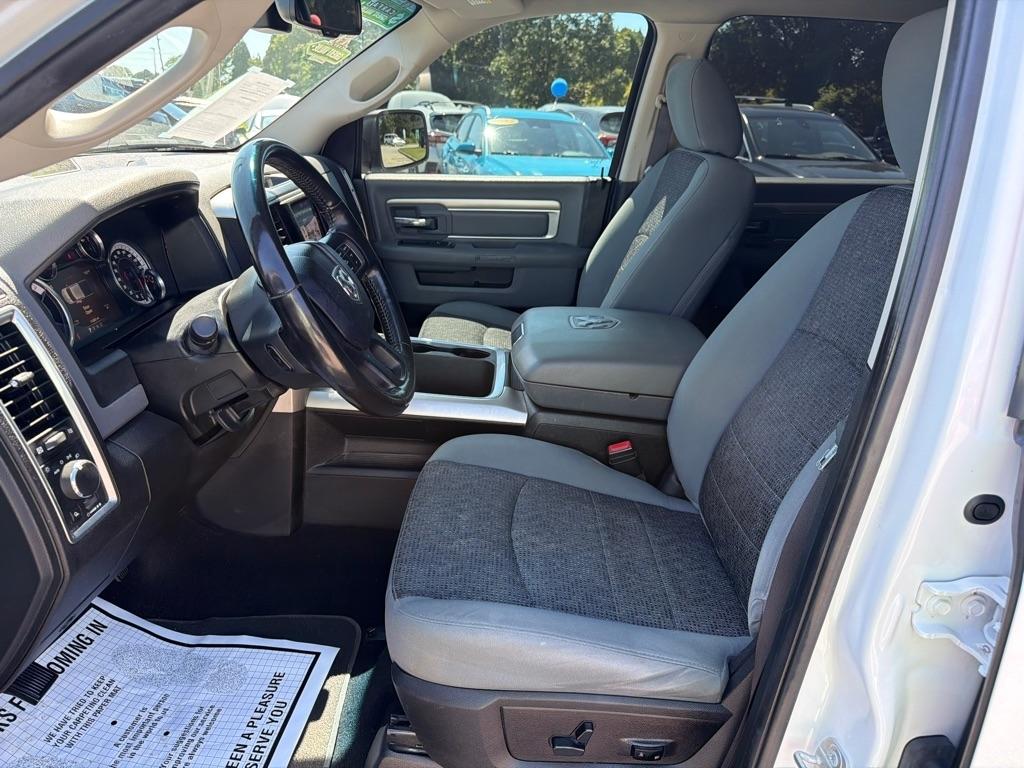 RAM 1500 Classic SLT 4x2 Crew Cab 6'4" Box 2020