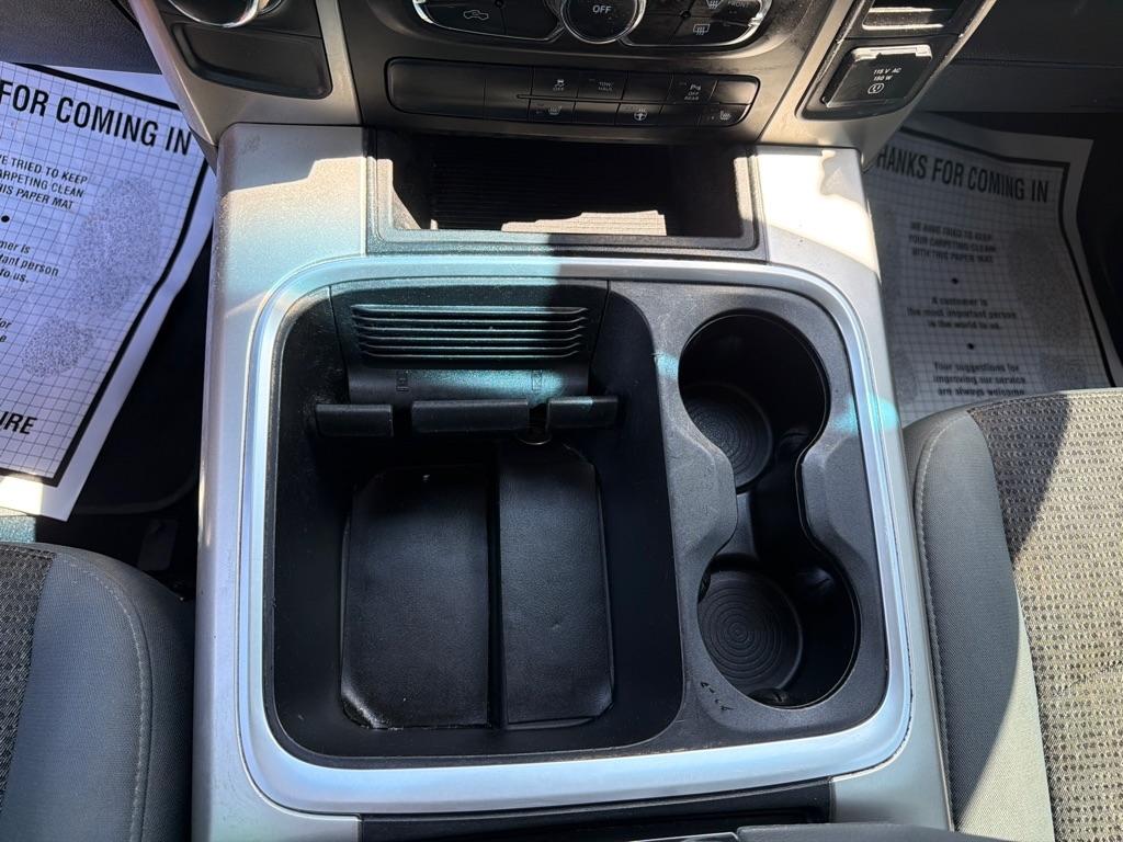 RAM 1500 Classic SLT 4x2 Crew Cab 6'4" Box 2020