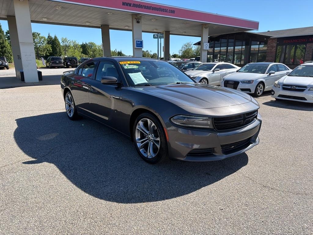 Dodge Charger SXT RWD 2020