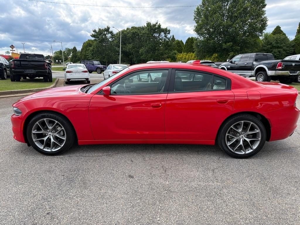 Dodge Charger SXT RWD 2022