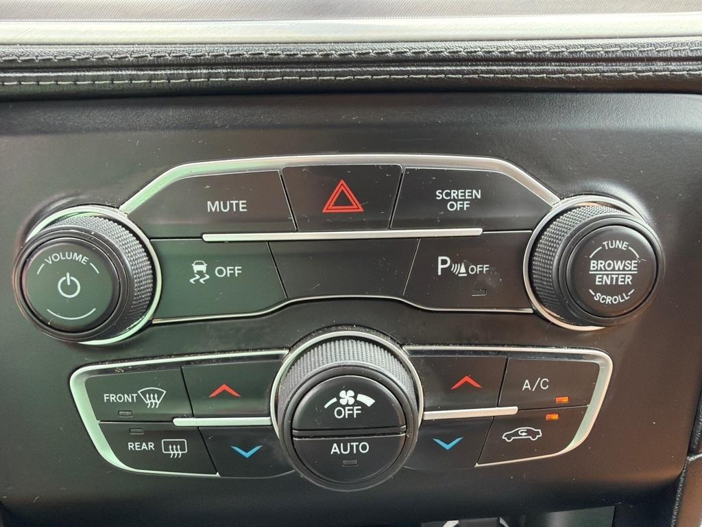 Dodge Charger SXT RWD 2022