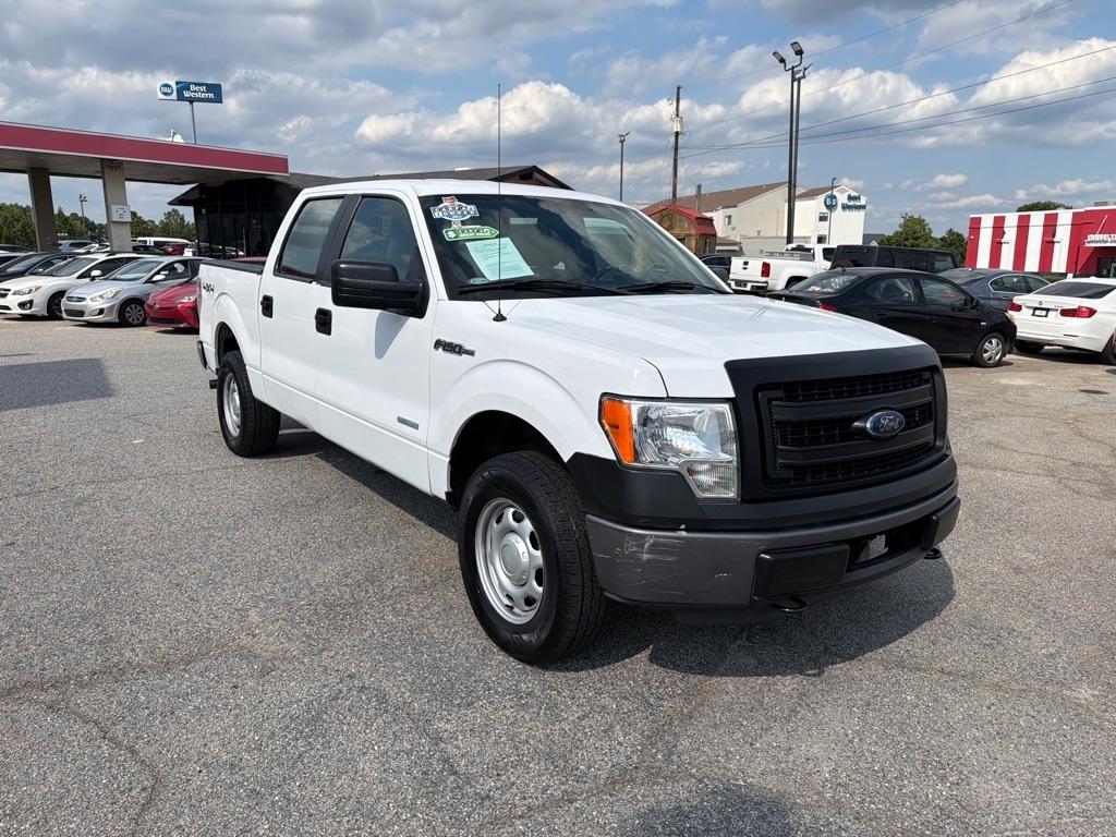 Ford F-150 4WD SuperCrew 145" XL 2013