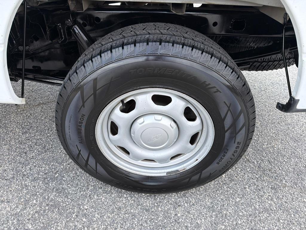 Ford F-150 4WD SuperCrew 145" XL 2013