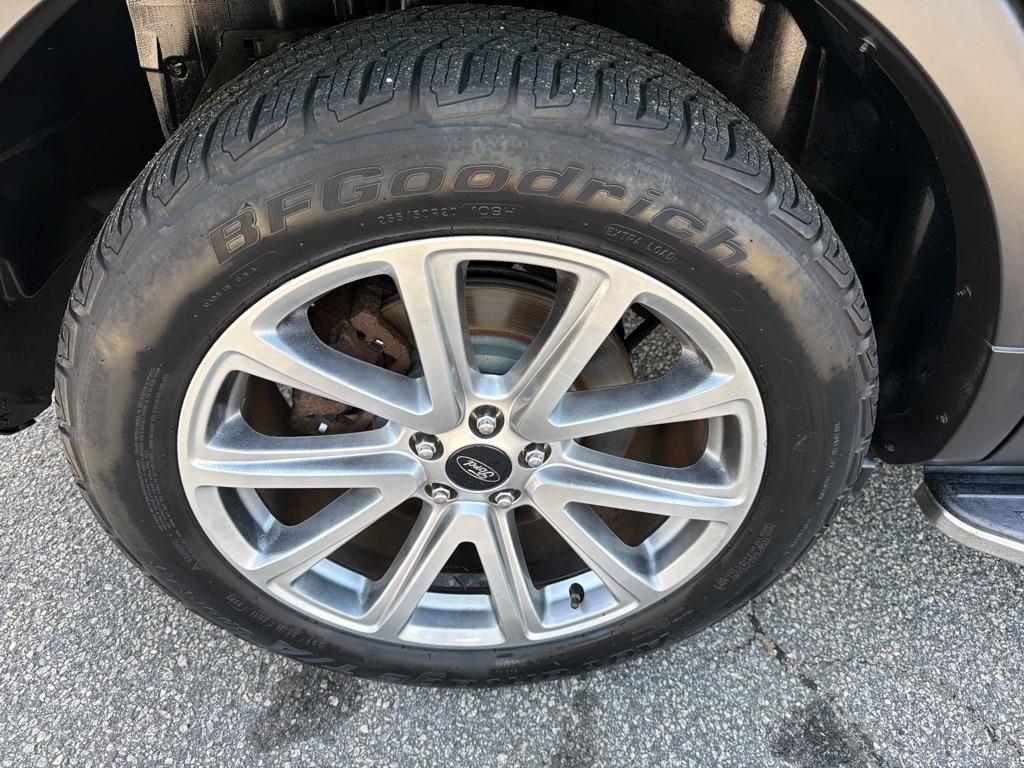 Ford Explorer Limited 4WD 2017