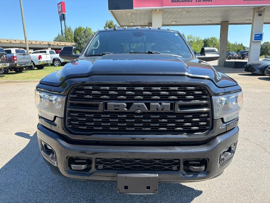 RAM 3500 Big Horn 4x4 Crew Cab 8' Box 2022
