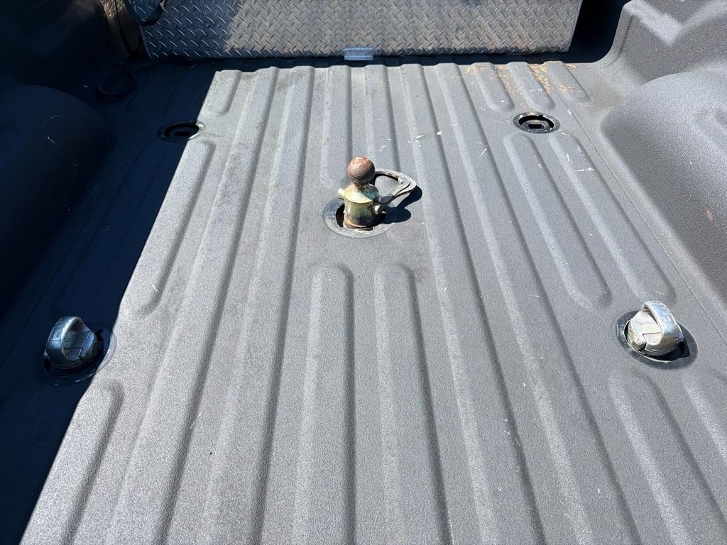 RAM 3500 Big Horn 4x4 Crew Cab 8' Box 2022