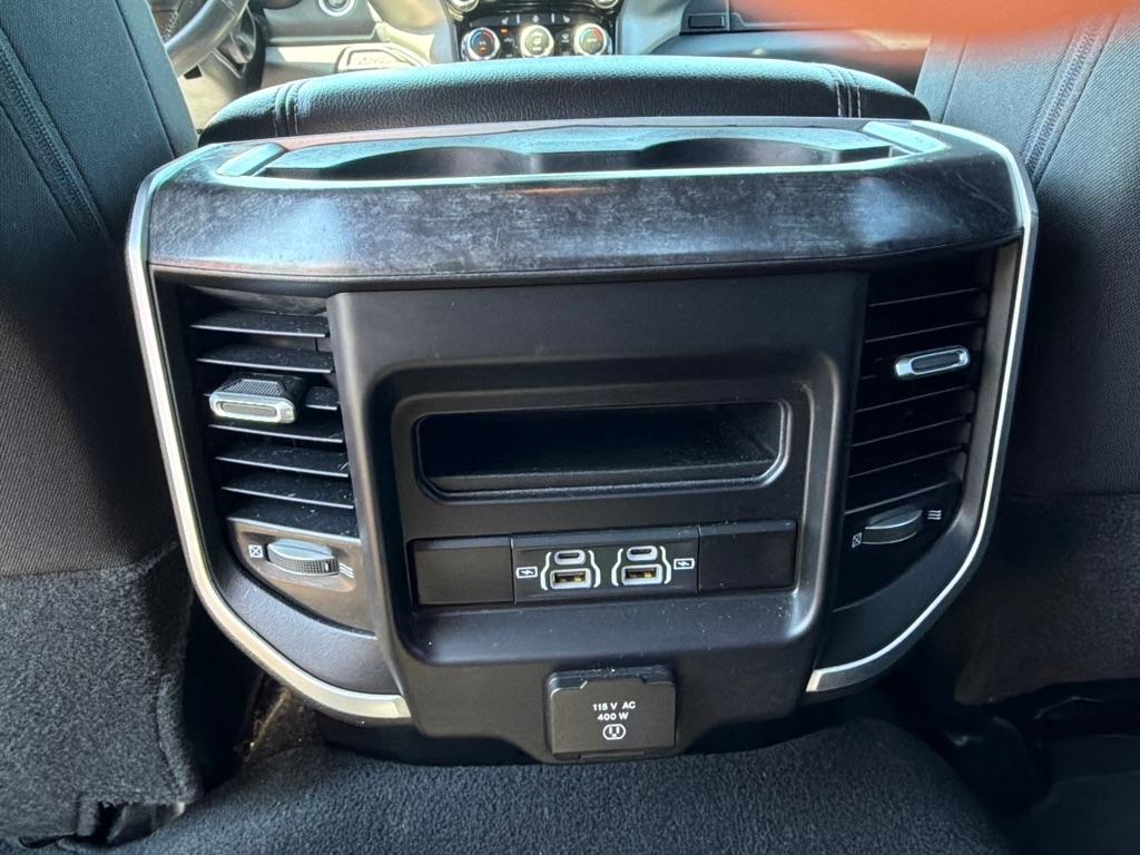 RAM 3500 Big Horn 4x4 Crew Cab 8' Box 2022