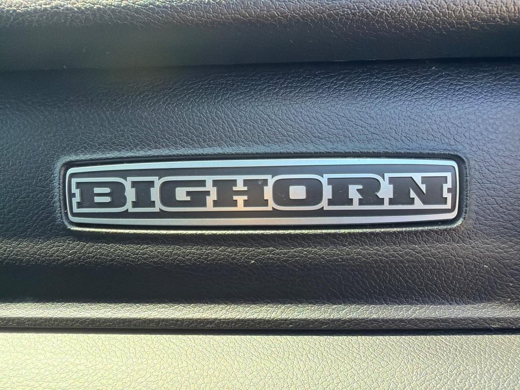 RAM 3500 Big Horn 4x4 Crew Cab 8' Box 2022