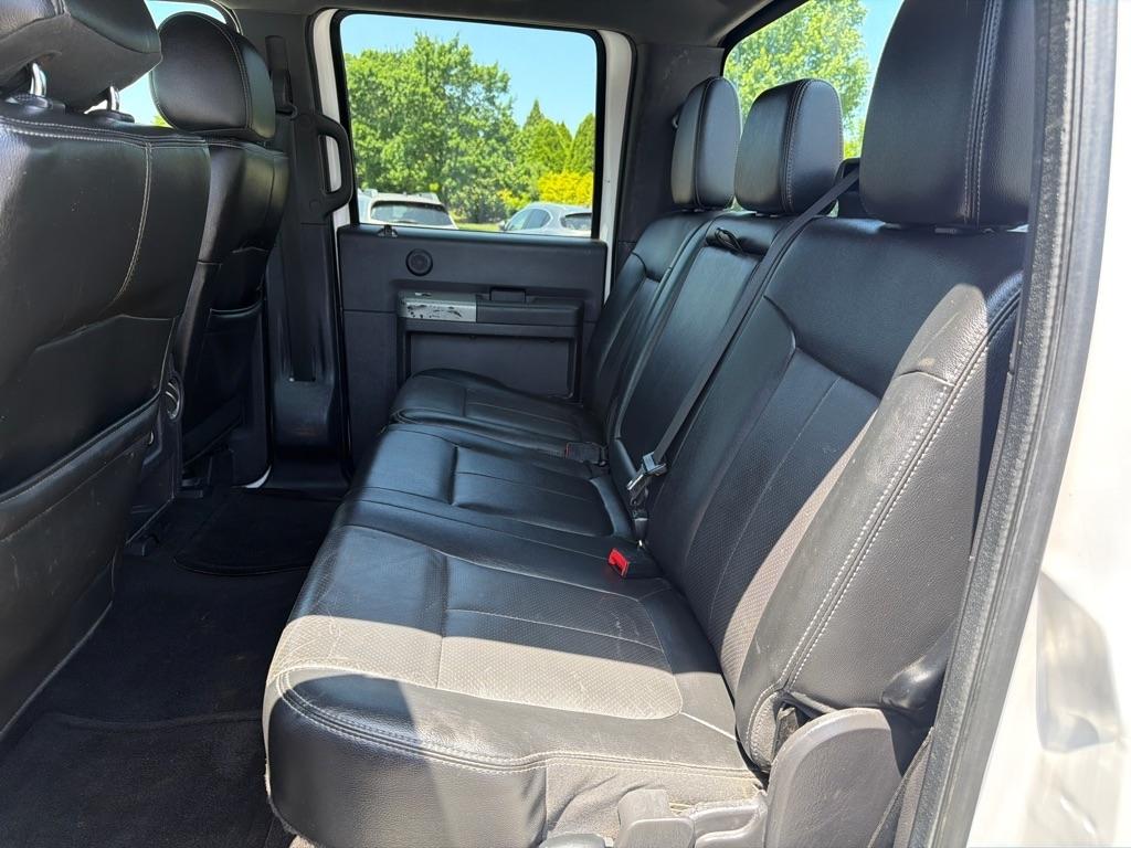 Ford Super Duty F-350 SRW 4WD Crew Cab 156" Lariat 2015