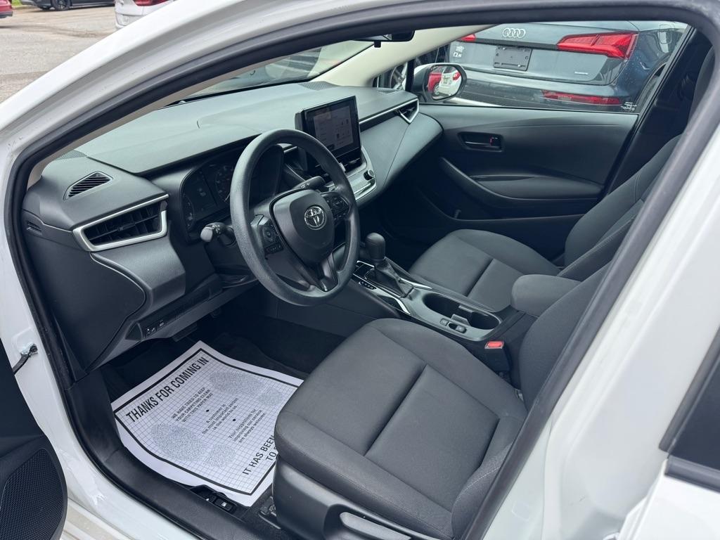 Toyota Corolla LE CVT (Natl) 2024