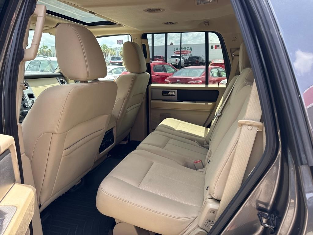 Ford Expedition 2WD 4dr XLT 2016