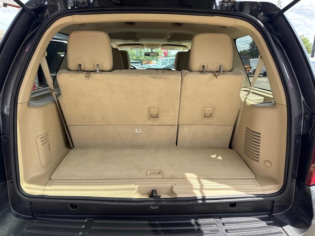 Ford Expedition 2WD 4dr XLT 2016