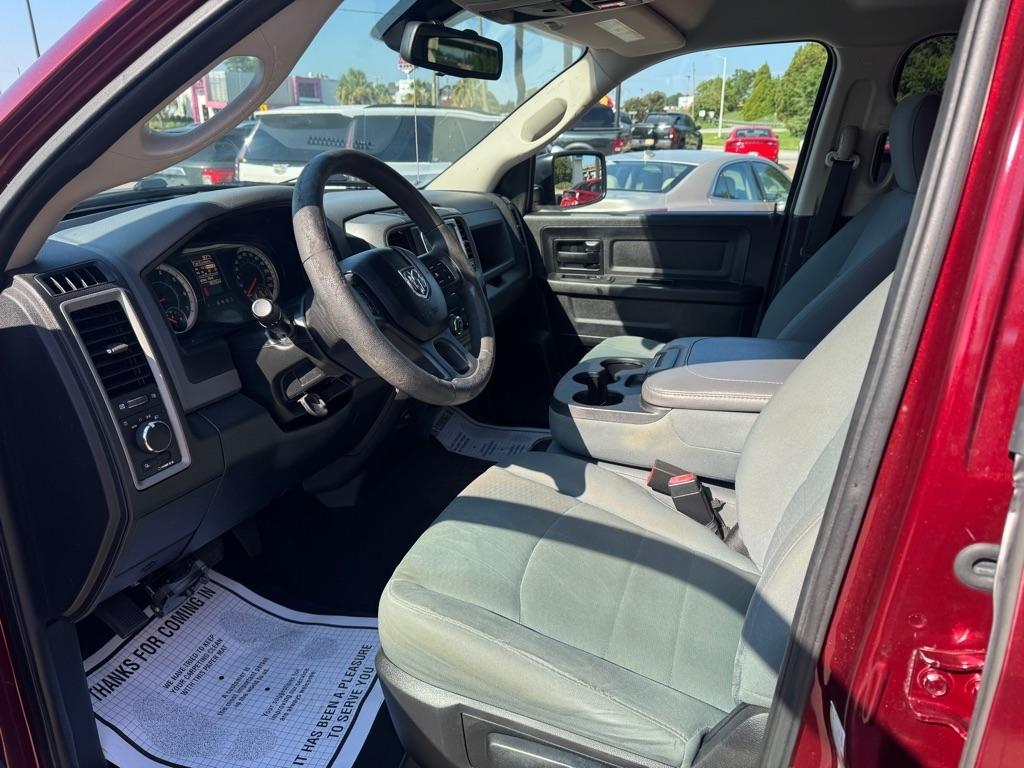 RAM 1500 2WD Crew Cab 140.5" Tradesman 2016