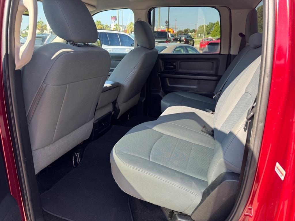 RAM 1500 2WD Crew Cab 140.5" Tradesman 2016