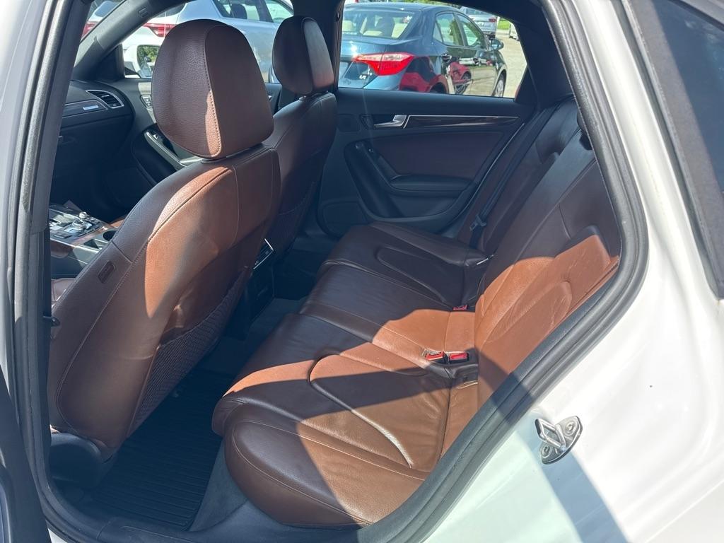 Audi A4 Auto quattro 2.0T Premium 2016