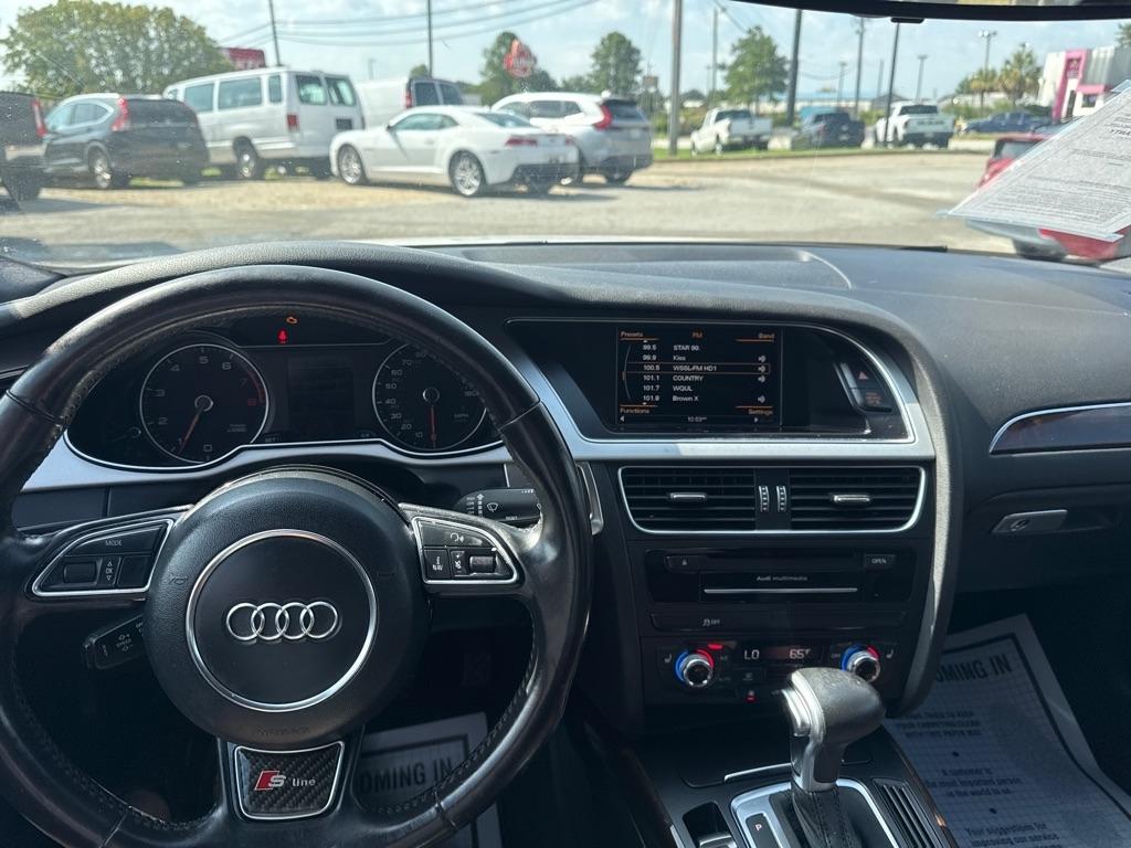 Audi A4 Auto quattro 2.0T Premium 2016