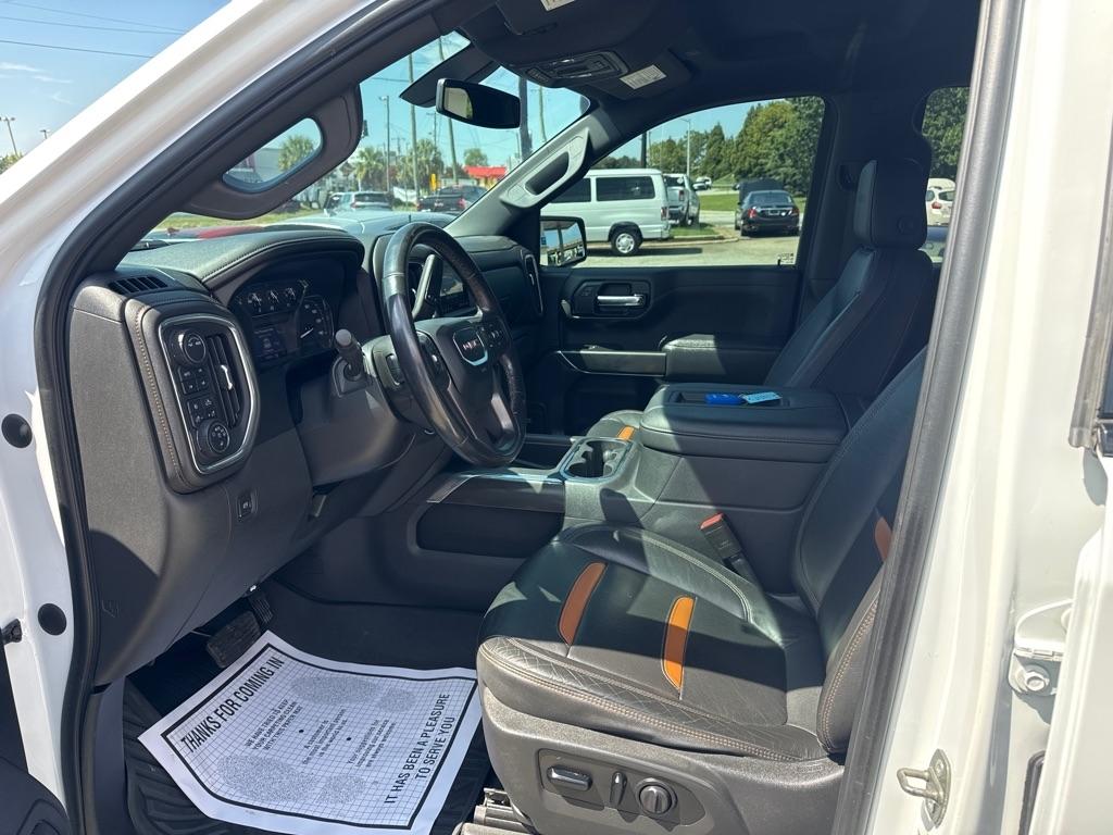 GMC Sierra 1500 4WD Crew Cab 147" AT4 2021