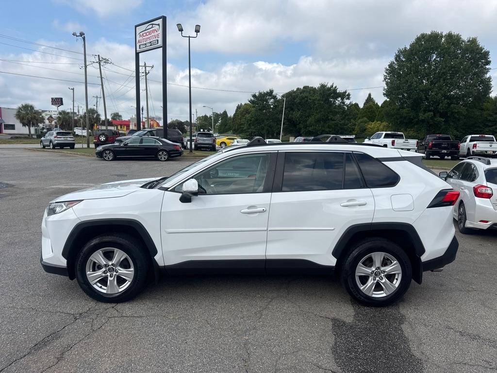 Toyota RAV4 XLE AWD (Natl) 2020