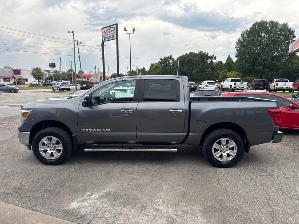 Nissan Titan 4x4 Crew Cab SV 2019