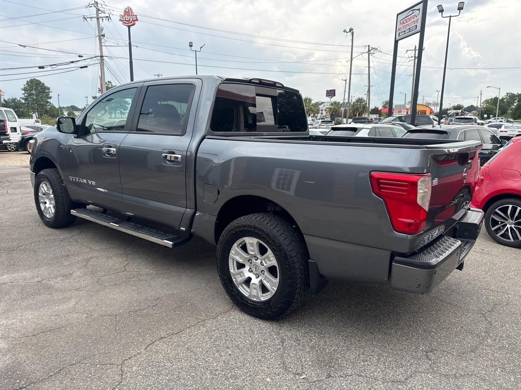 Nissan Titan 4x4 Crew Cab SV 2019