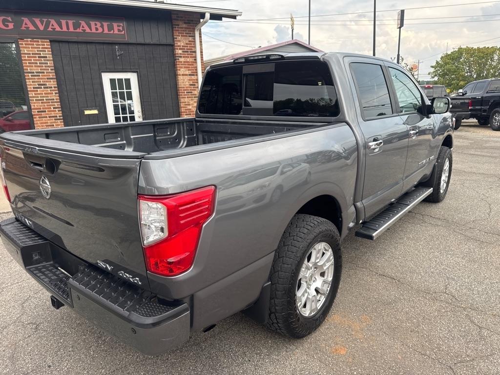 Nissan Titan 4x4 Crew Cab SV 2019