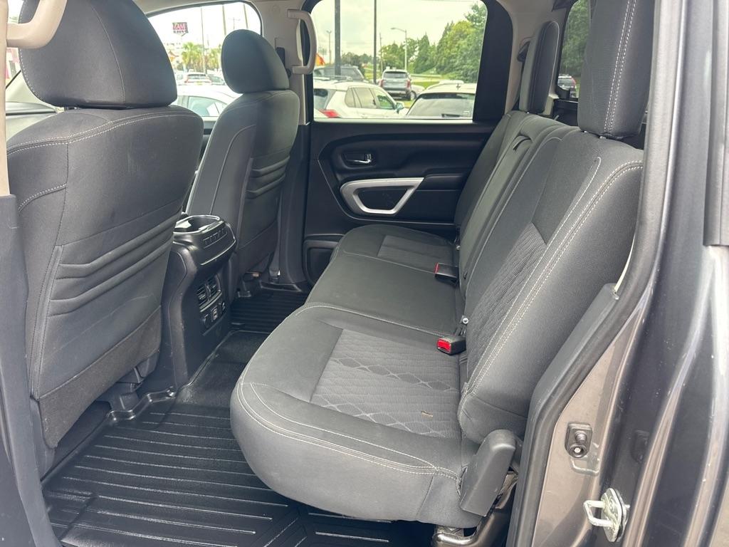 Nissan Titan 4x4 Crew Cab SV 2019