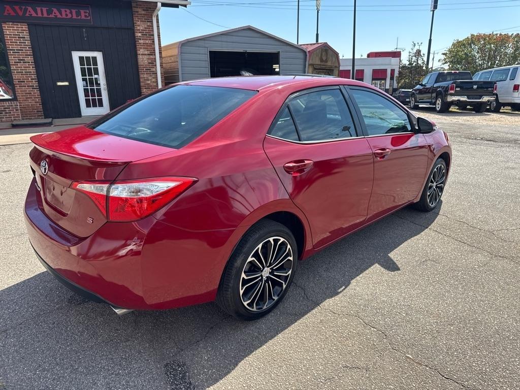Toyota Corolla 4dr Sdn Auto L (Natl) 2015