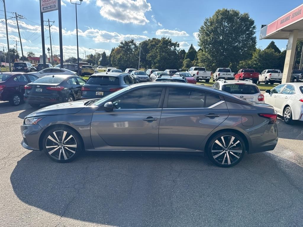 Nissan Altima 2.5 SR Sedan 2022