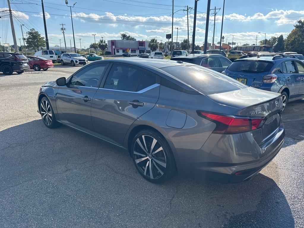Nissan Altima 2.5 SR Sedan 2022