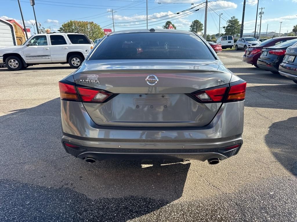 Nissan Altima 2.5 SR Sedan 2022