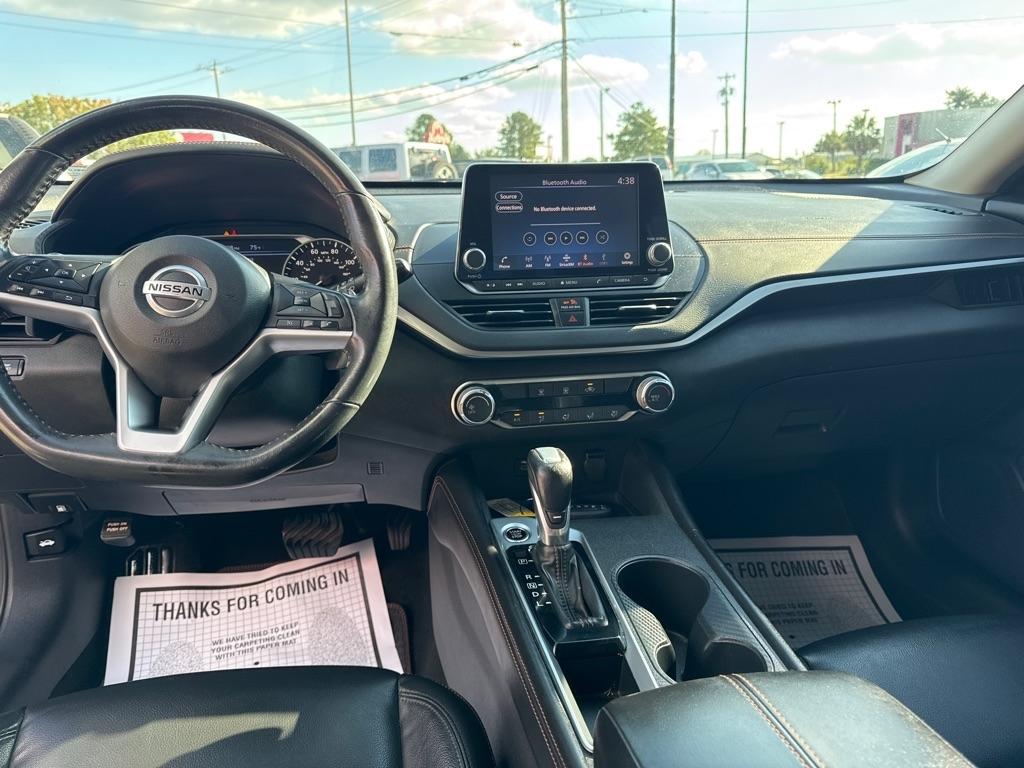 Nissan Altima 2.5 SR Sedan 2022