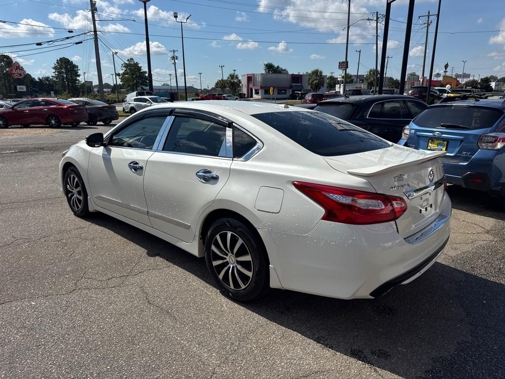 Nissan Altima 4dr Sdn I4 2.5 SL 2016