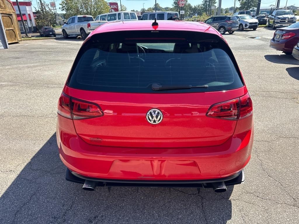 Volkswagen Golf GTI photo 4