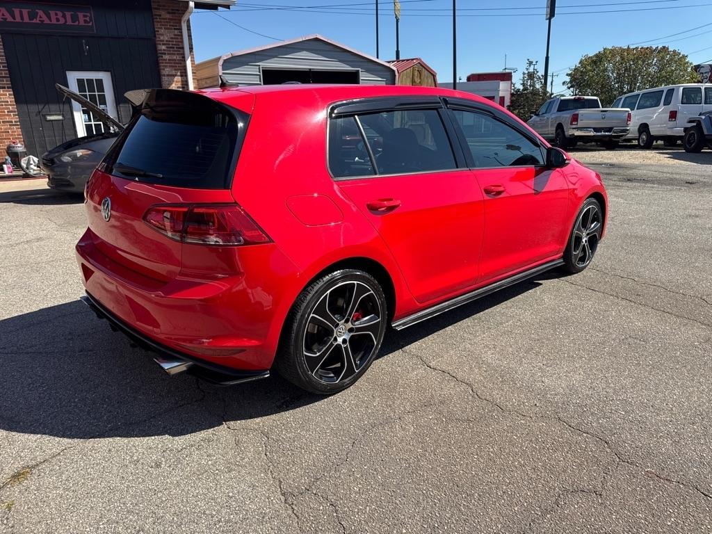 Volkswagen Golf GTI photo 5