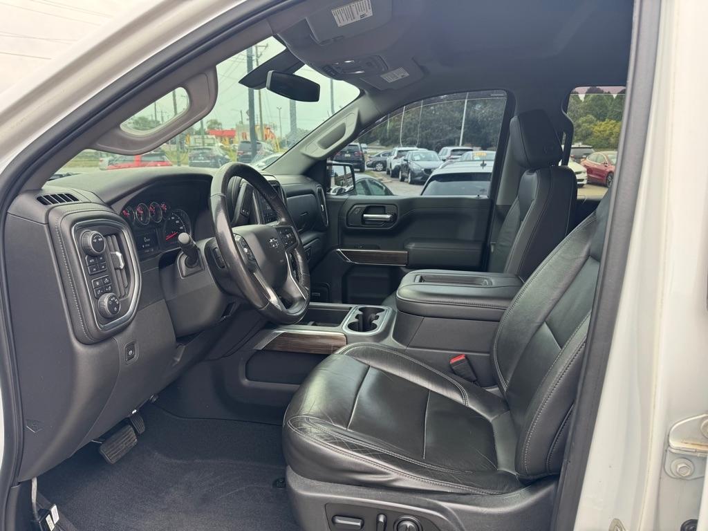 Chevrolet Silverado photo 6