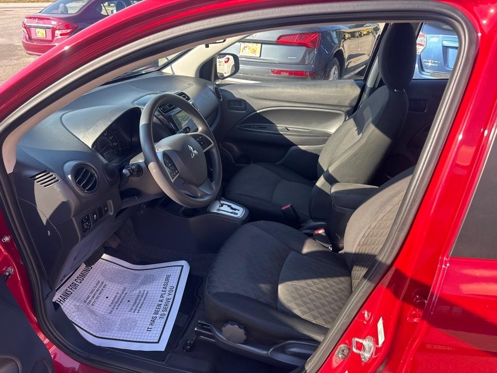 Mitsubishi Mirage ES CVT 2024