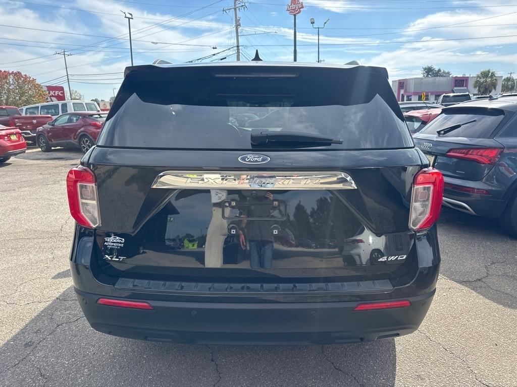 Ford Explorer XLT 4WD 2023