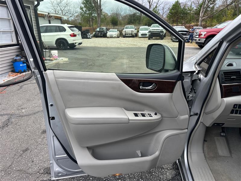 Nissan Quest 3.5 S 2013