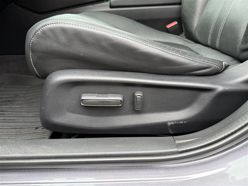 Honda Insight Touring 2022